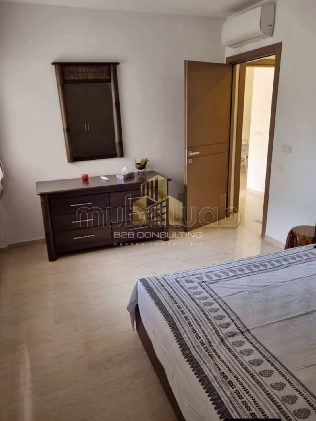 À vendre un s1 a la soukra parc