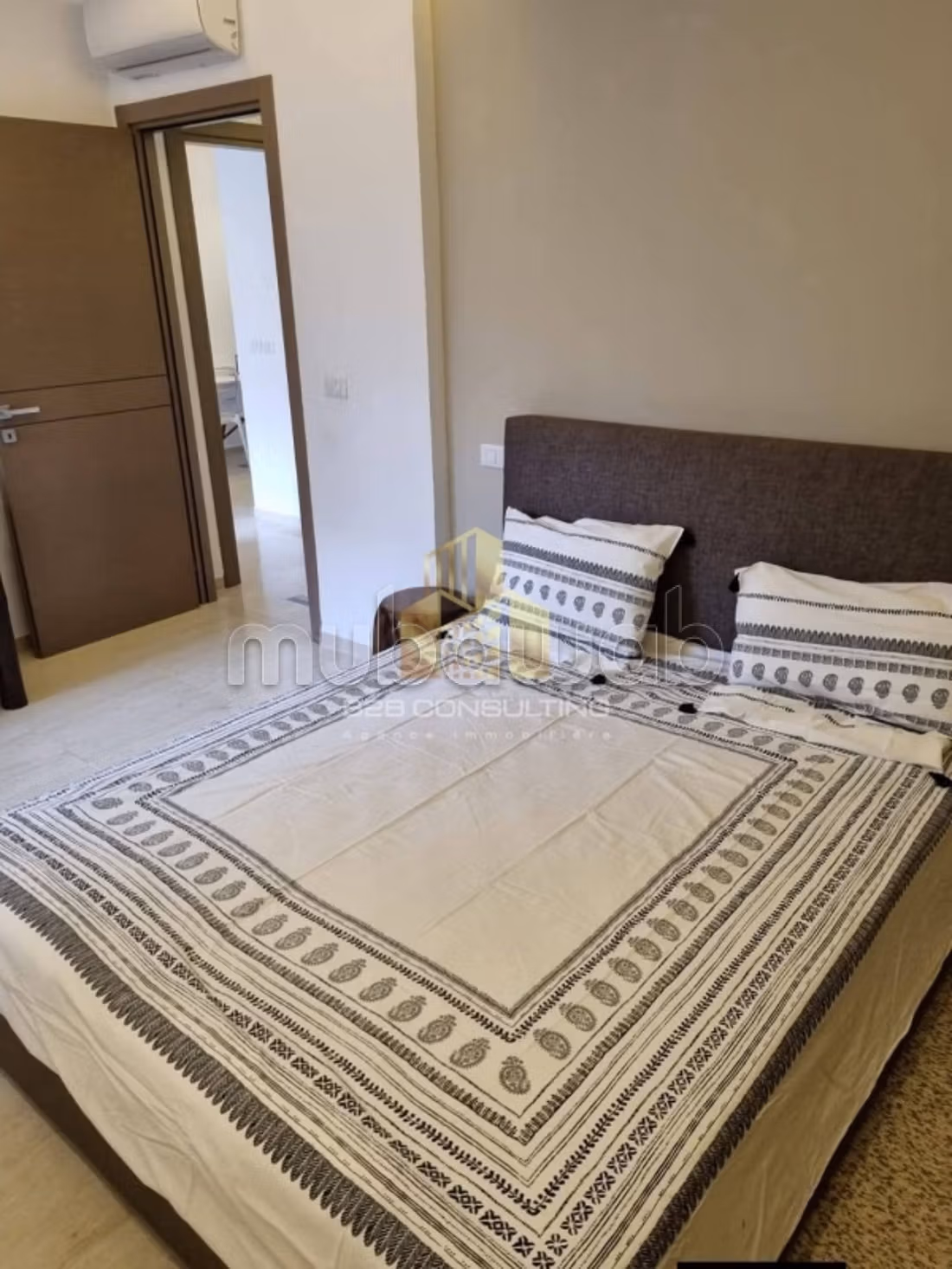 À vendre un s1 a la soukra parc
