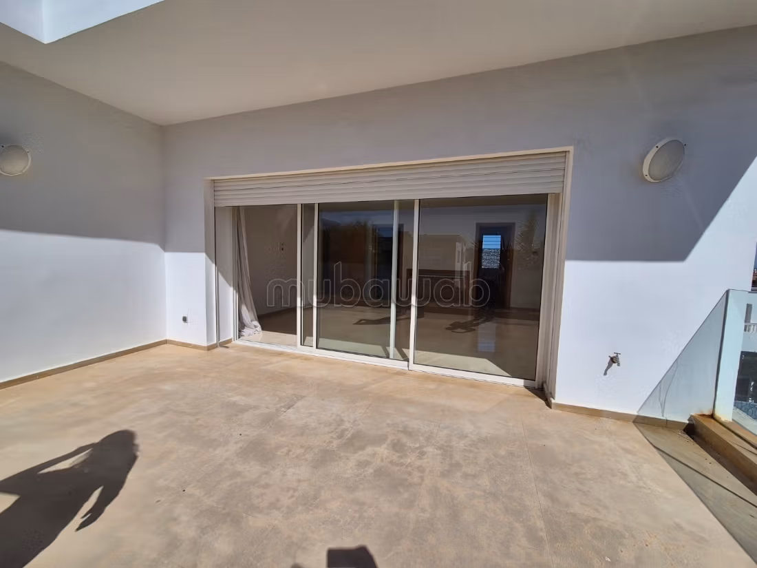 Villa spacieuse avec piscine