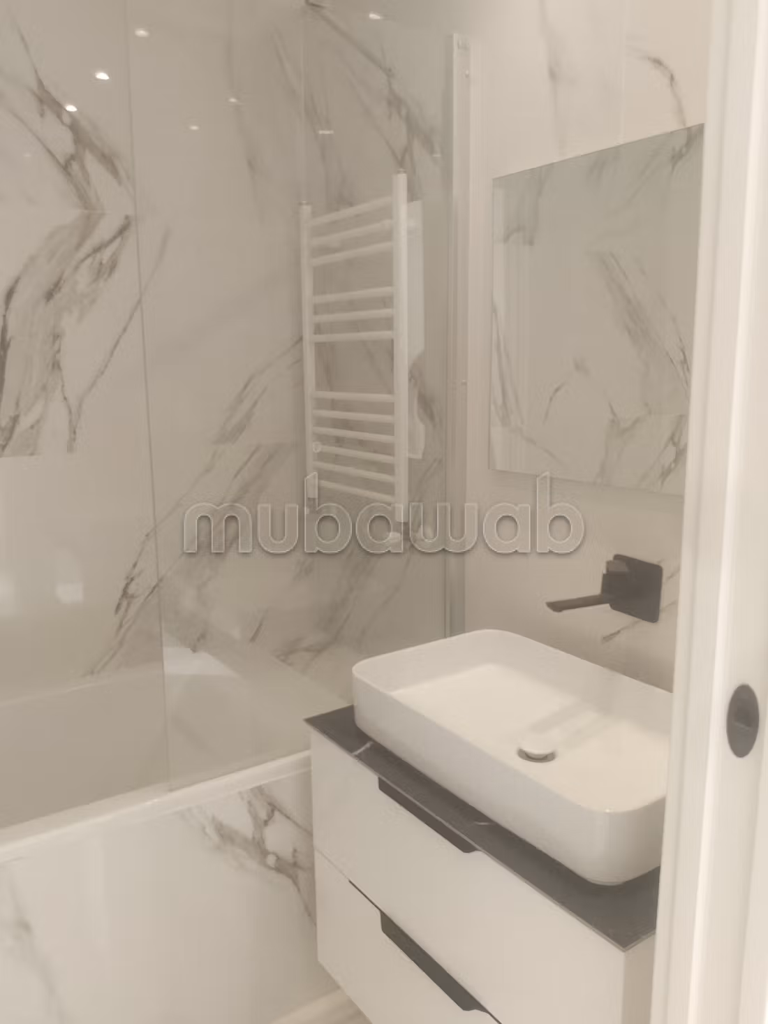 À vendre un duplex neuf meublé jardin de catthage