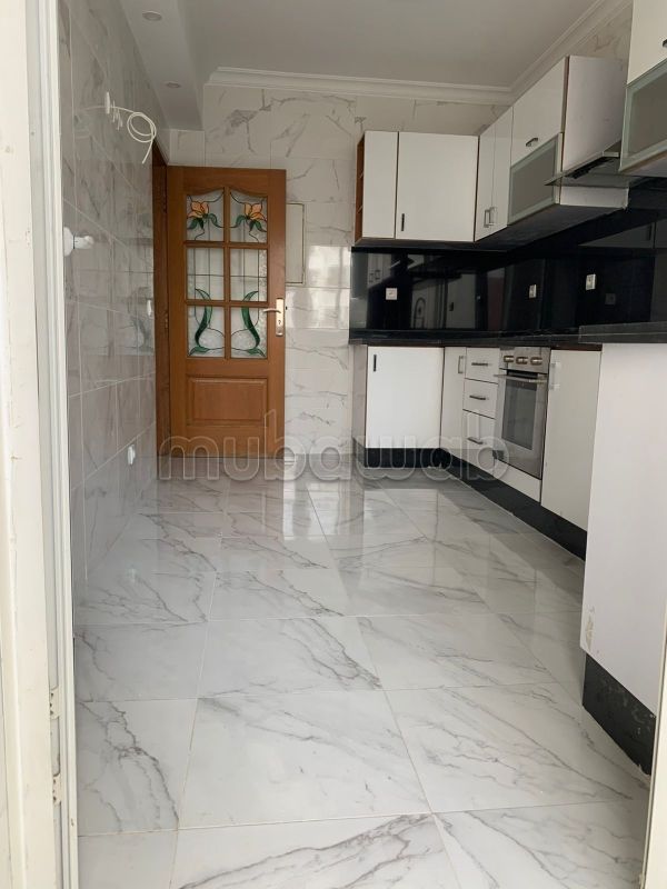 Appartement a vendre de 3 chambres