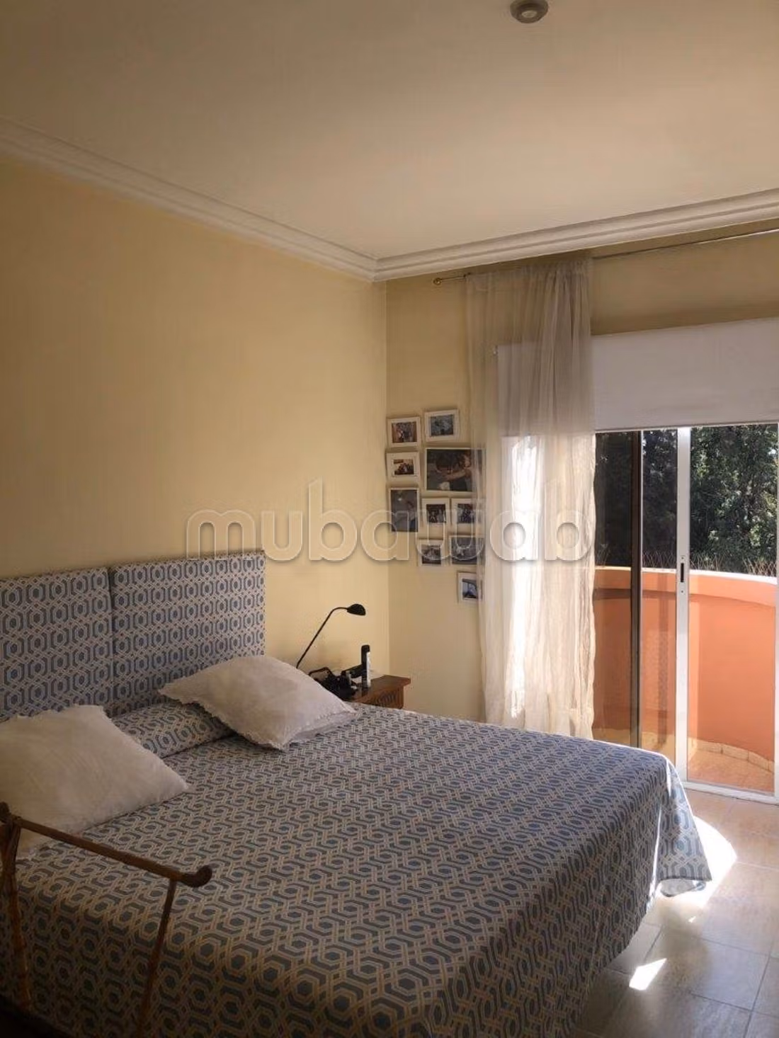 Appartement à l'achat à Hivernage. 6 pièces. Tout confort avec cheminée et climatisation — 6