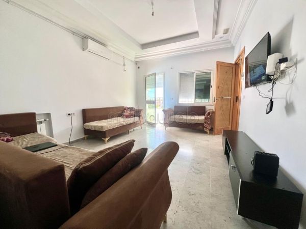 Un appartement en s2 à vendre à la soukra