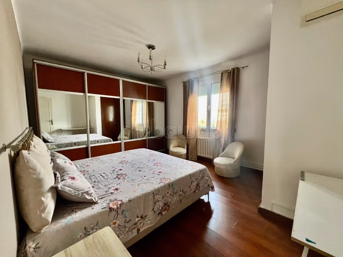 Piano di villa S3 arredato con giardino, Marsa Wifak