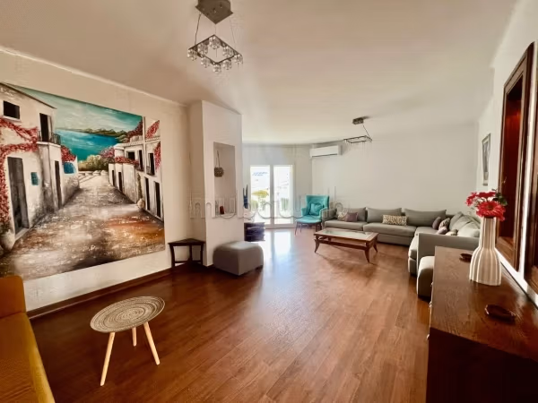 Etage de villa S3 meublé avec jardin, Marsa wifak