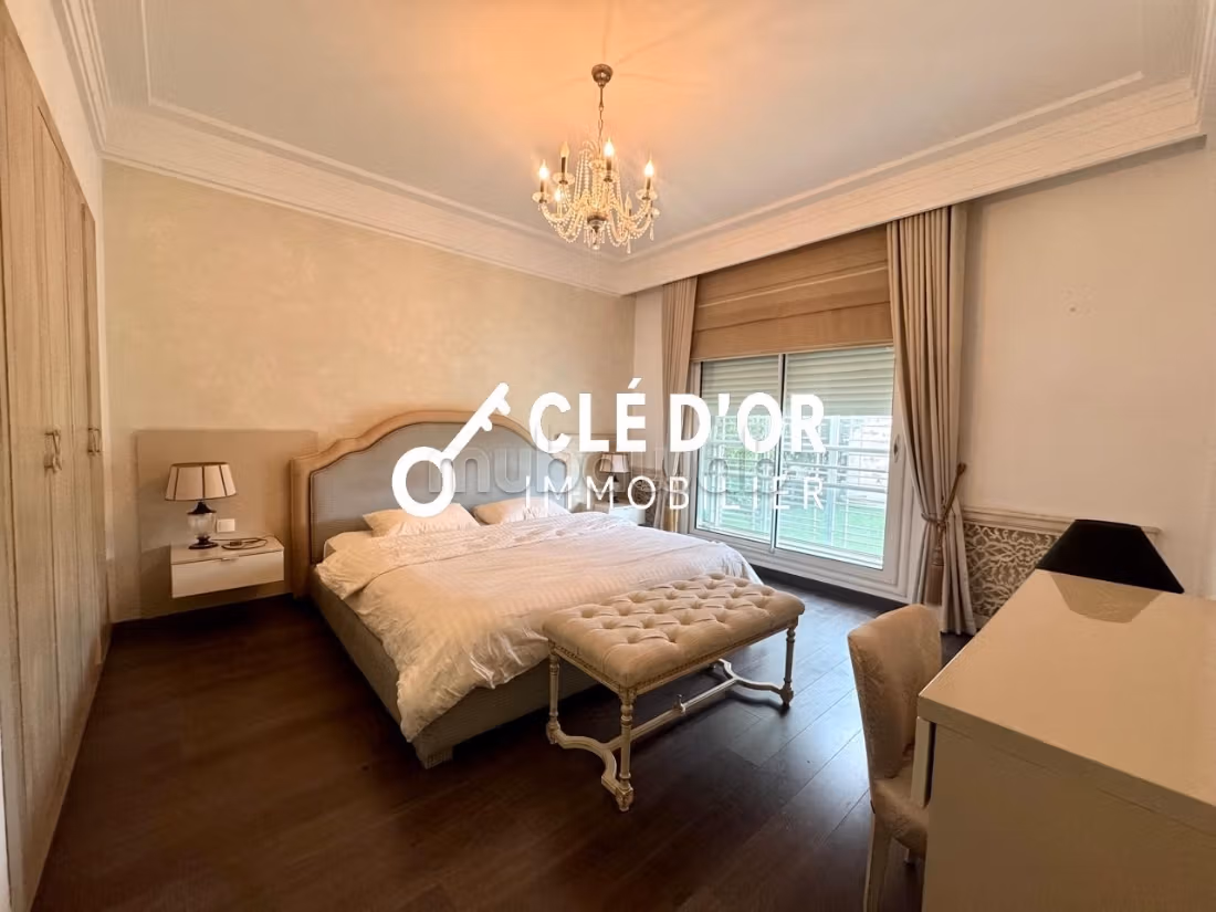Appartamento S3 arredato con piscina e vista lago