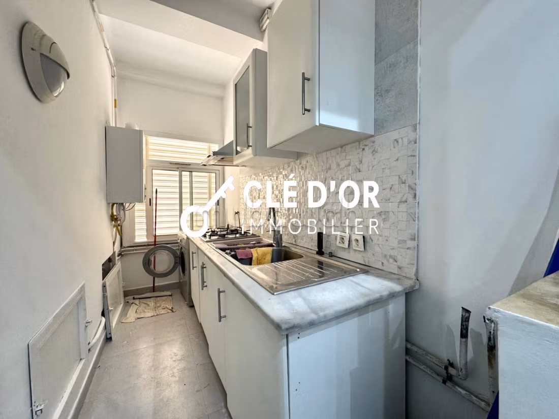 Appartamento S3 arredato con piscina e vista lago