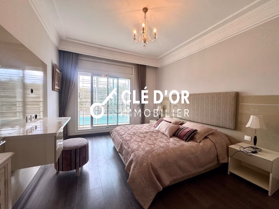 Appartamento S3 arredato con piscina e vista lago