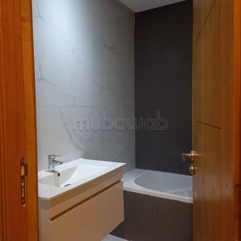 Opportunità Immobiliare Esclusiva a Sahloul 1 