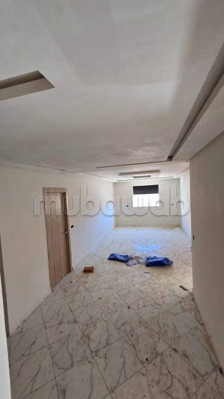Appartamento da acquistare. 3 ampi locali. Vista sulle montagne, porta blindata