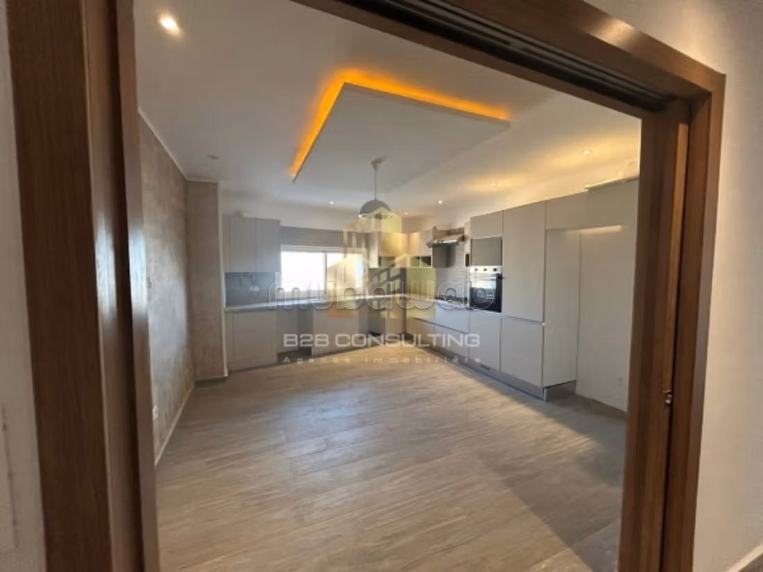 In affitto: un piano di villa S4
