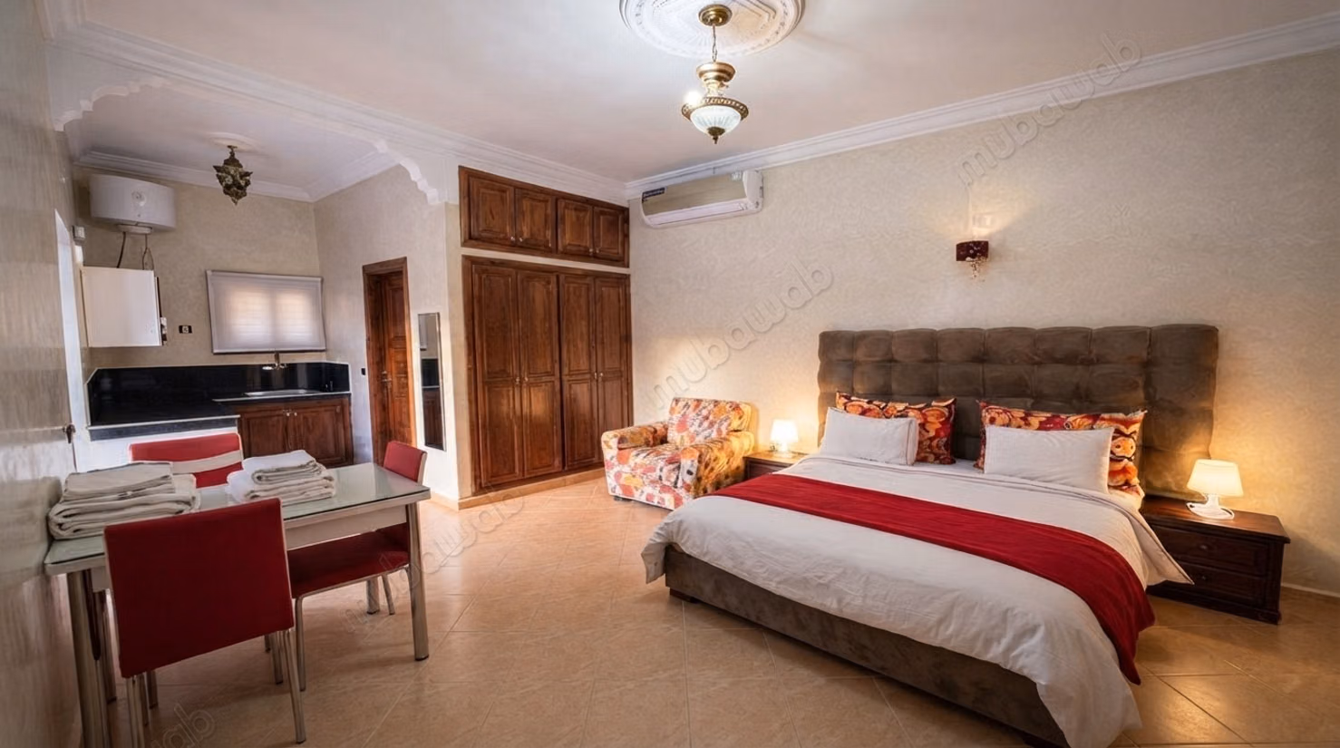 Charming guest house for lease