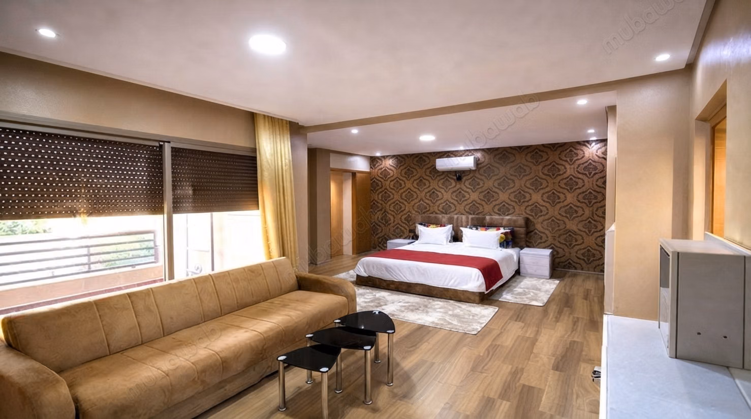 Charming guest house for lease
