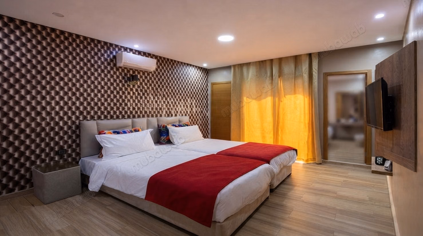 Charming guest house for lease