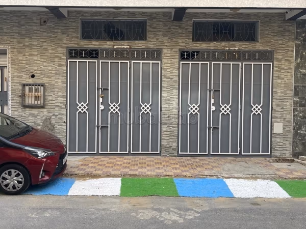 Local commercial à louer à Branes 2.
Superficie 110 m²
