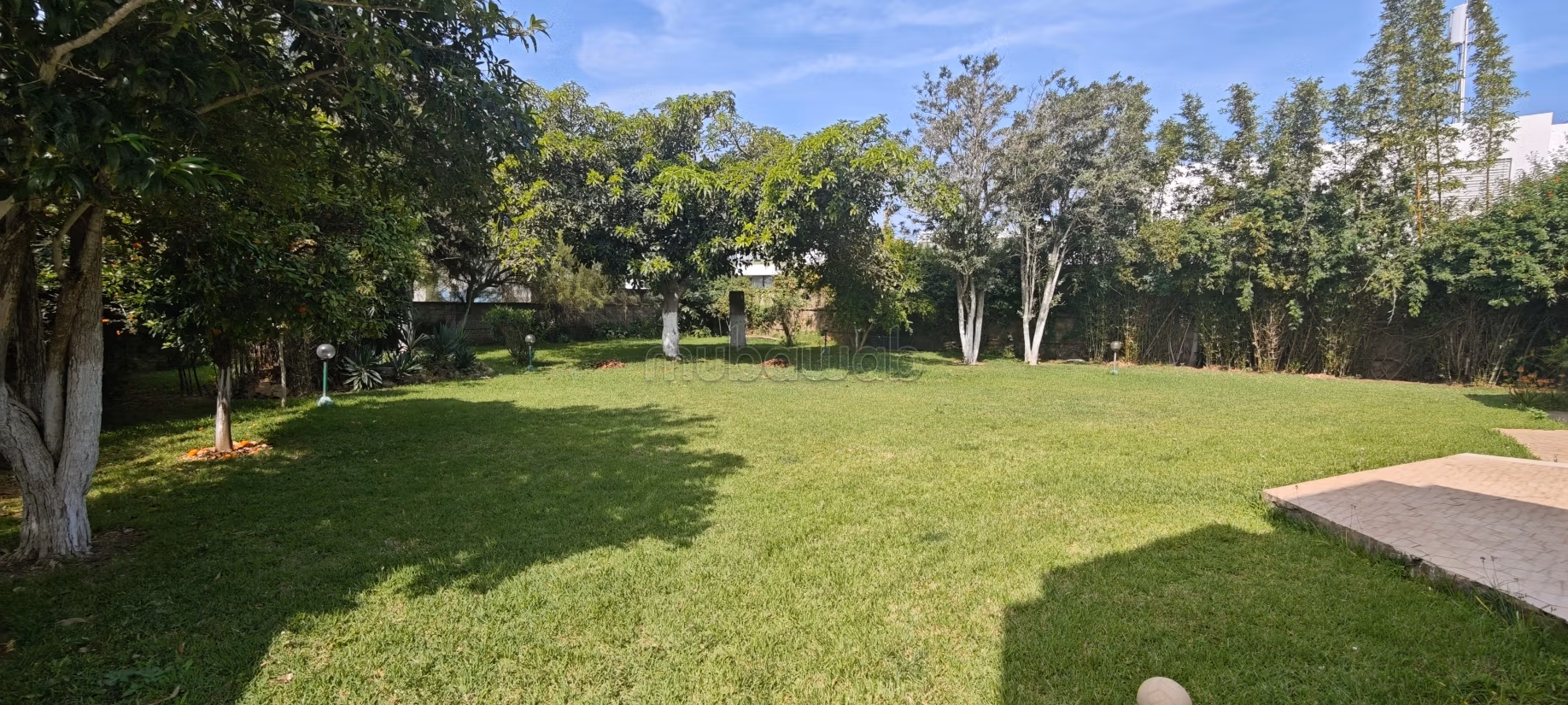 Villa vide 6 chambre à louer – Souissi – 2300 m²