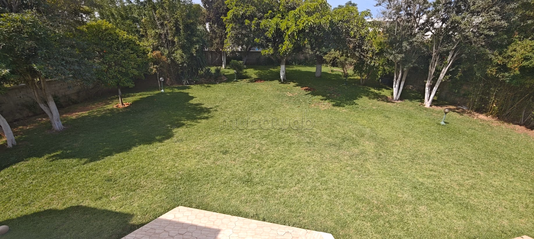 Villa vide 6 chambre à louer – Souissi – 2300 m²