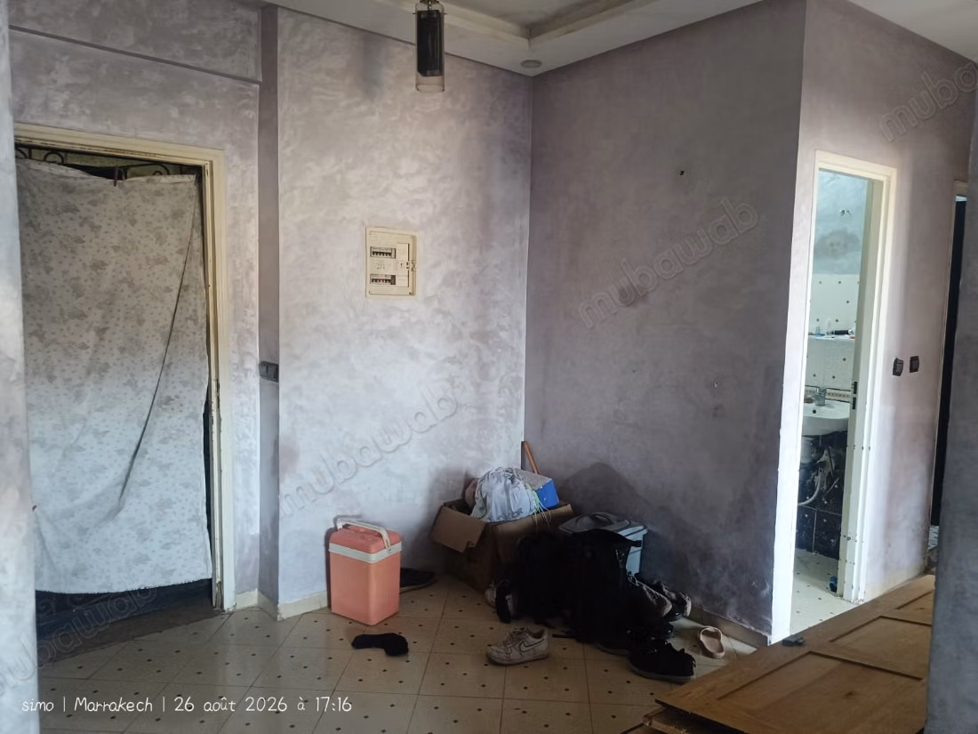 Superbe appartement à louer à massira 2 
rhina 20000dh vide