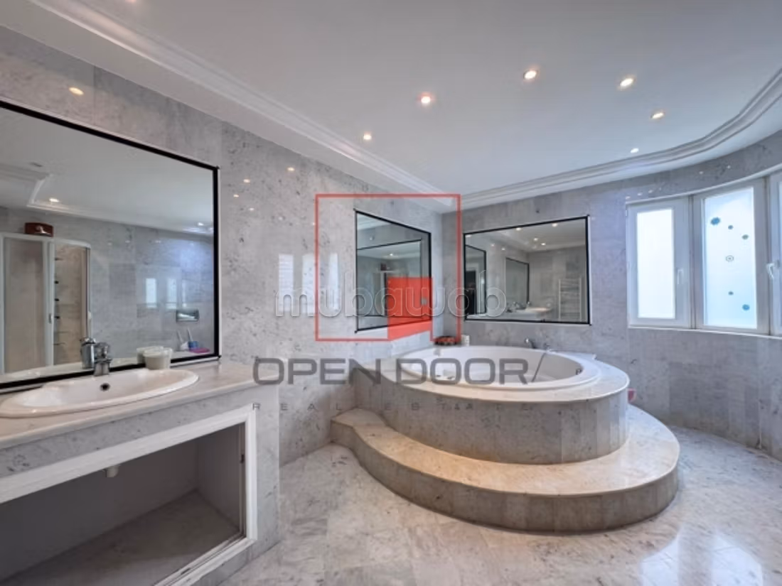 Villa S6 a La Marsa con piscina, giardino e hammam