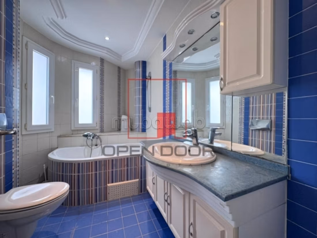 Villa S6 a La Marsa con piscina, giardino e hammam