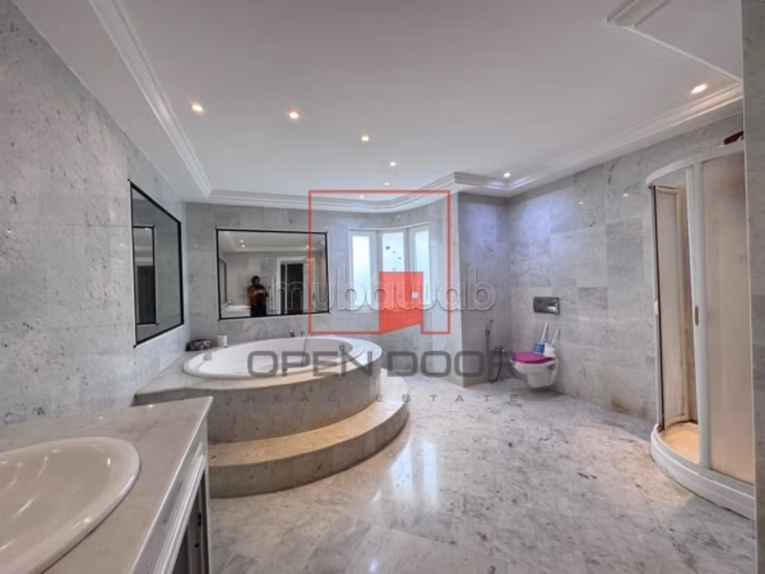 Villa S6 a La Marsa con piscina, giardino e hammam