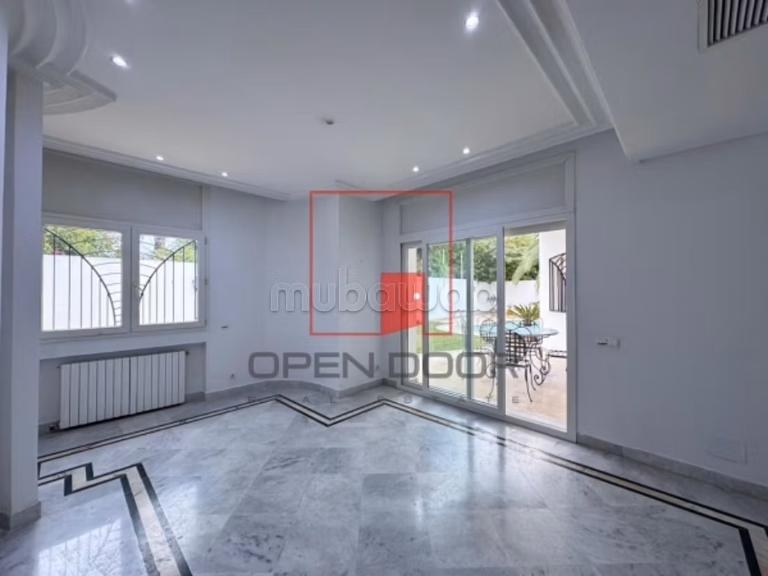 Villa S6 a La Marsa con piscina, giardino e hammam