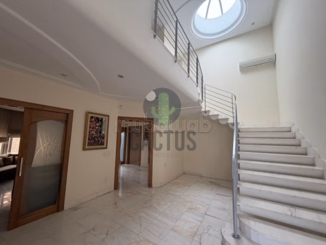 In vendita Villa Signorile nella Zona Turistica
