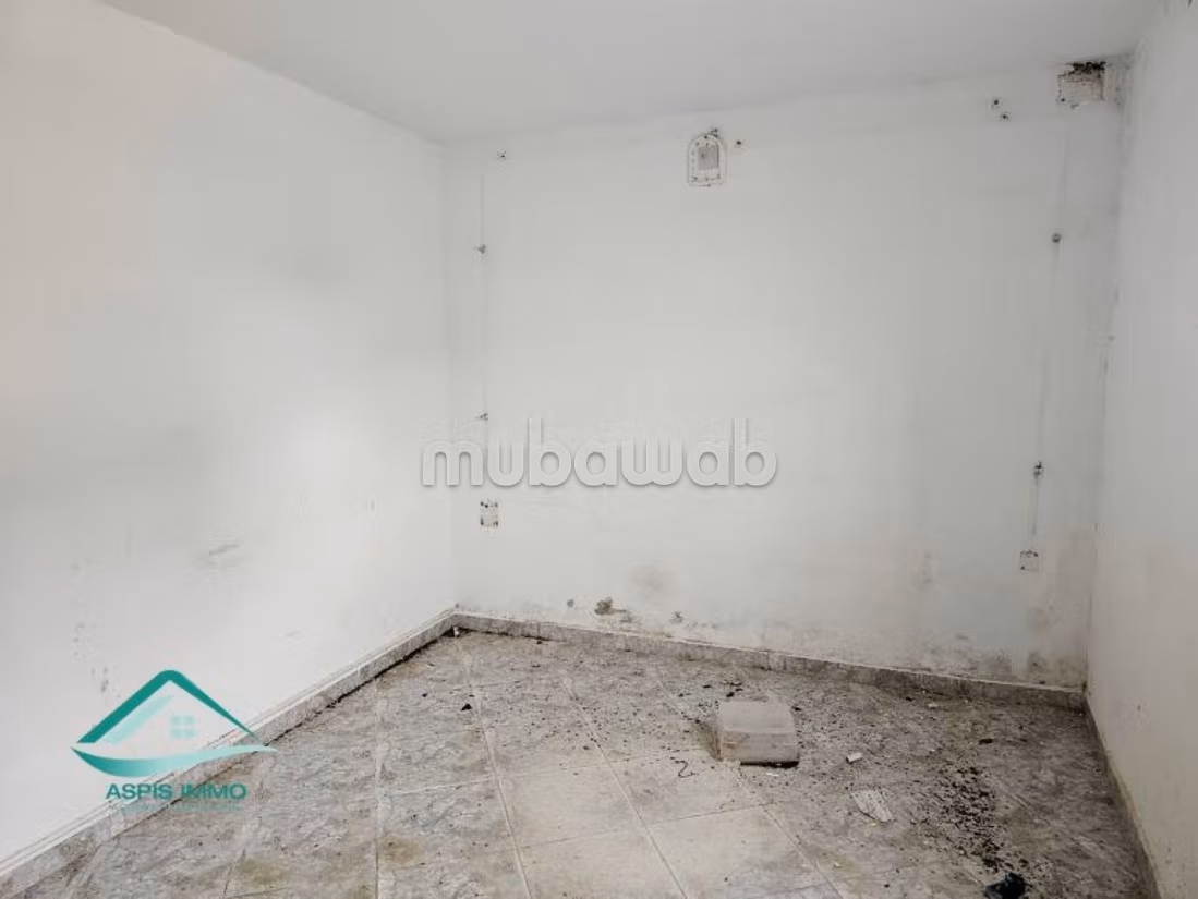 Deposito di 1000 m² a Kelibia