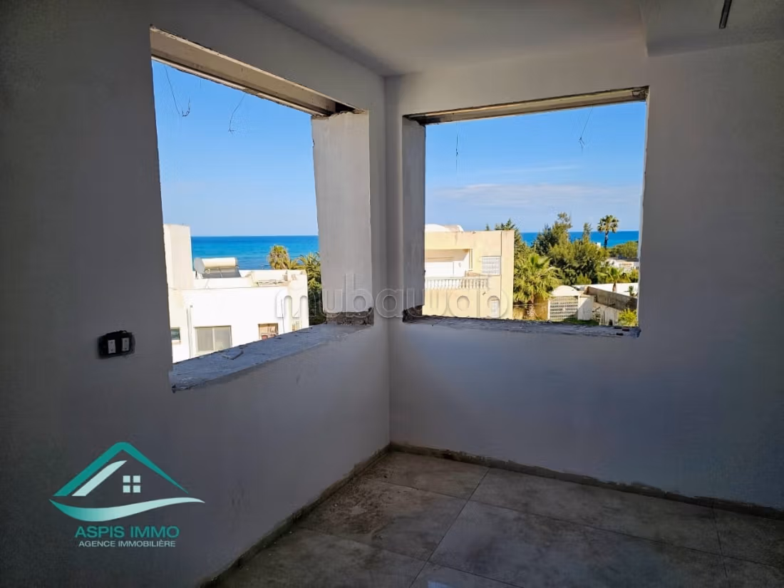 Apartments under construction in Ezzahra Kelib
