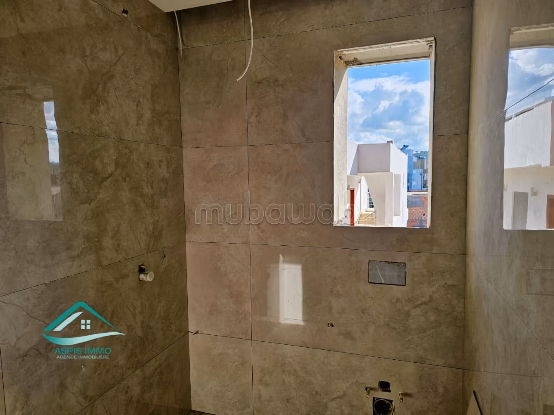 Apartments under construction in Ezzahra Kelib