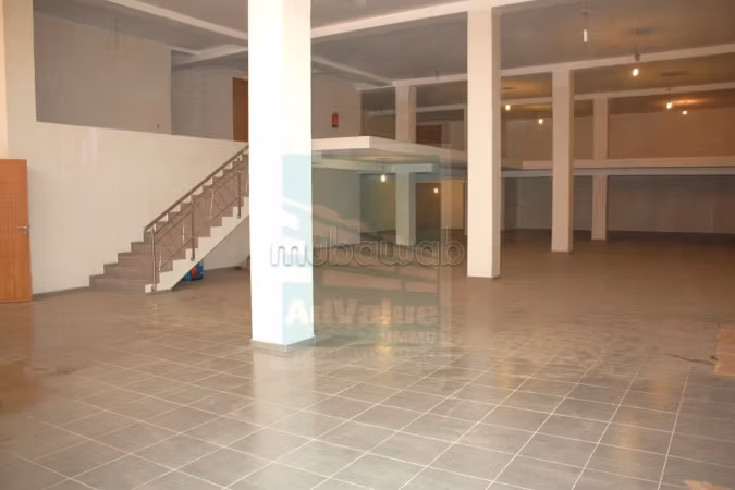 DL. 1015: Immeuble à louer à Oulfa