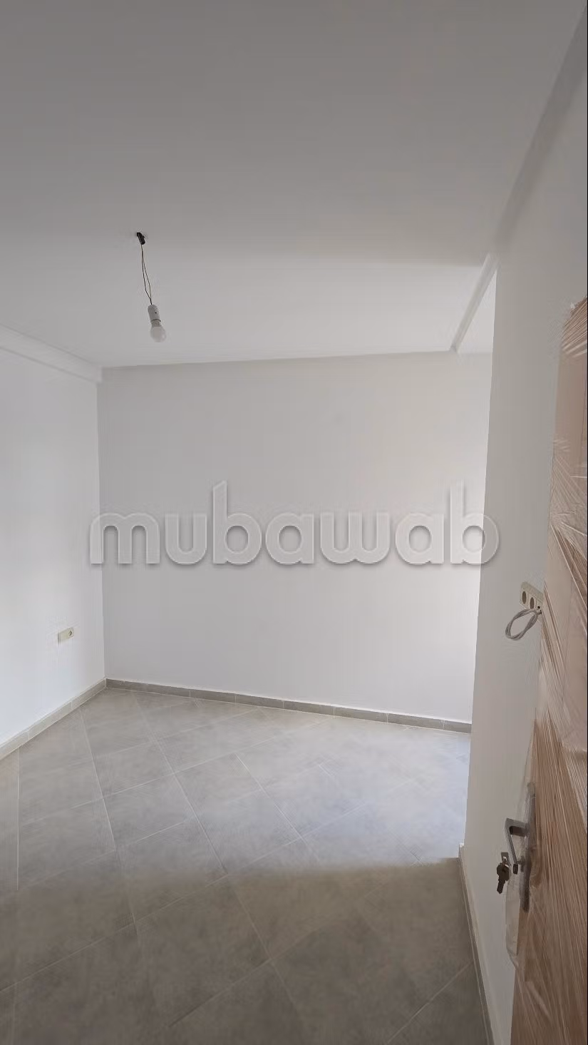 Te koop: appartementen. 1 Kamer. Volledig gemeubileerd