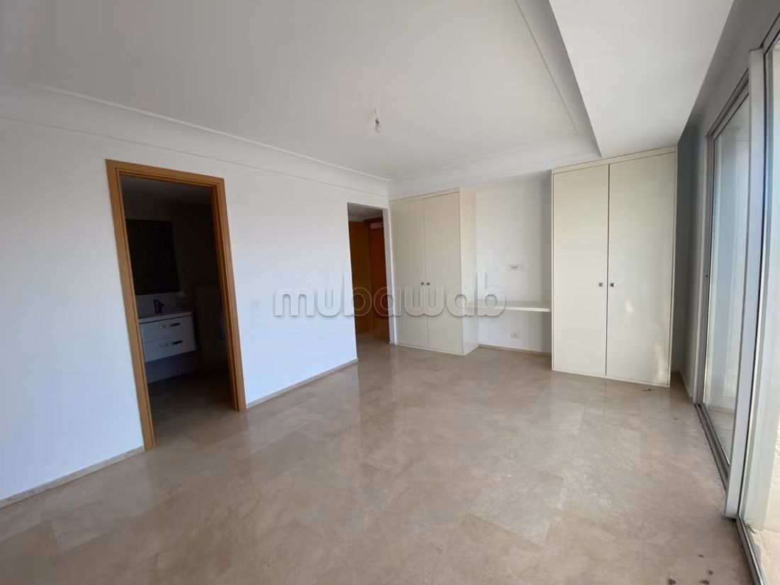 CFC: Magnifique appartement avec belle vue en hauteur — 6