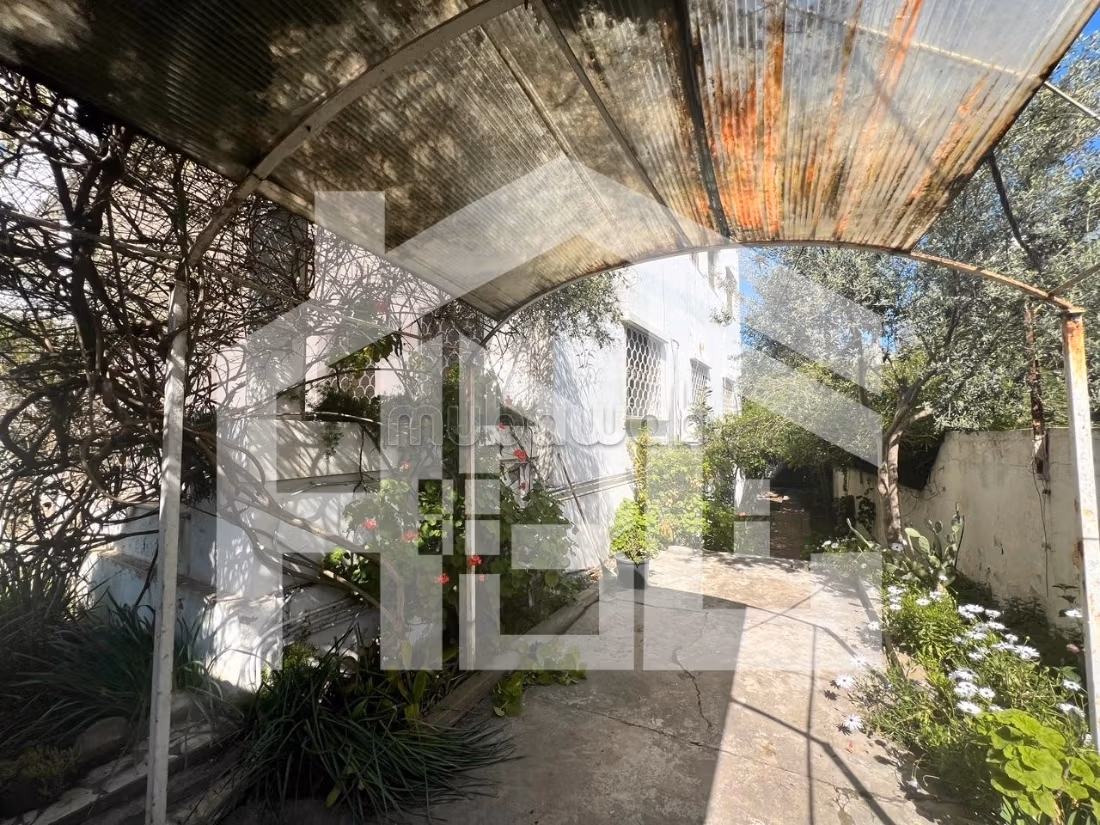 A vendre villa de 659 m² à La Marsa