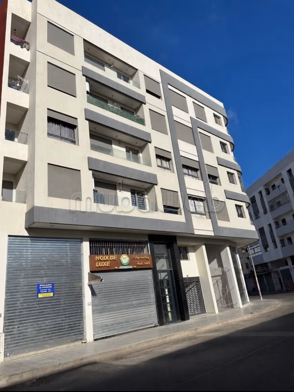 Magasin de 91 m2 avec 22 m3 de souspente