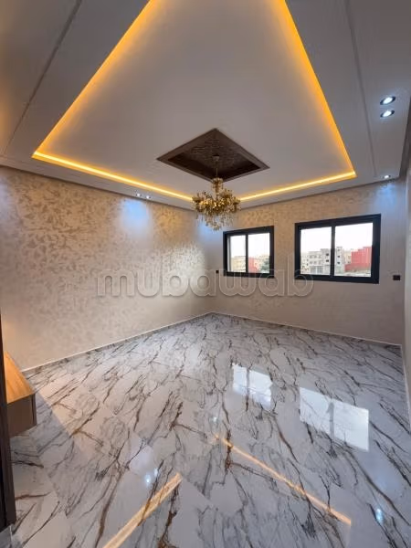 Nu kopen: appartementen. 1 Slaapkamer. Traditionele woonkamer en verstevigde deur