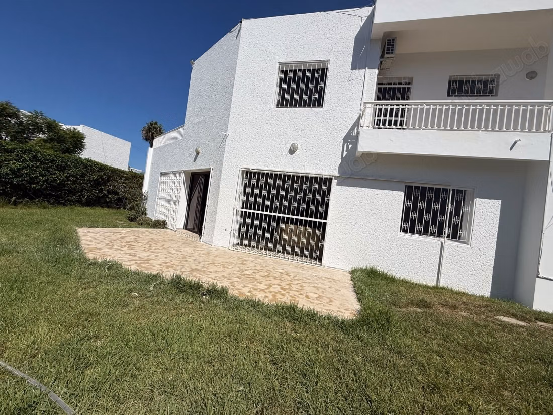 Villa d'exception à louer à Souissi OLM