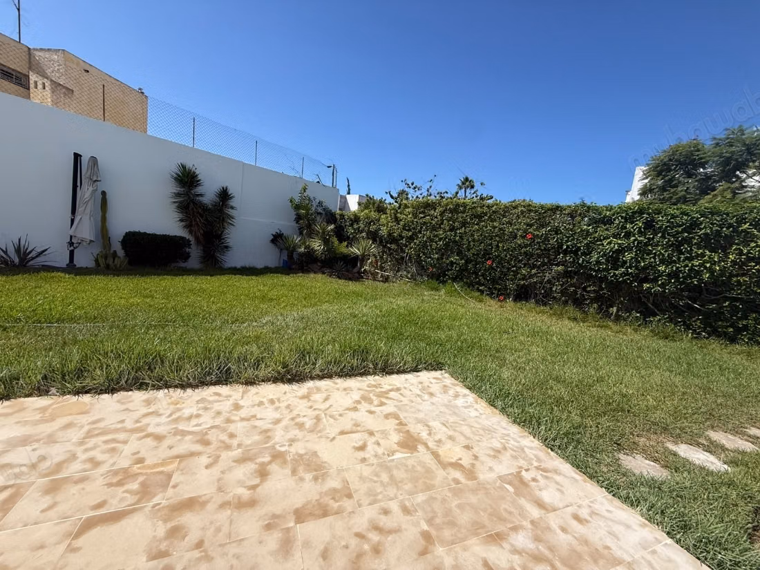 Villa d'exception à louer à Souissi OLM