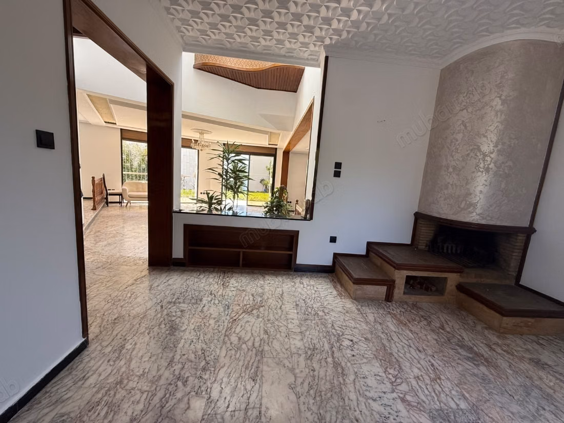Villa d'exception à louer à Souissi OLM