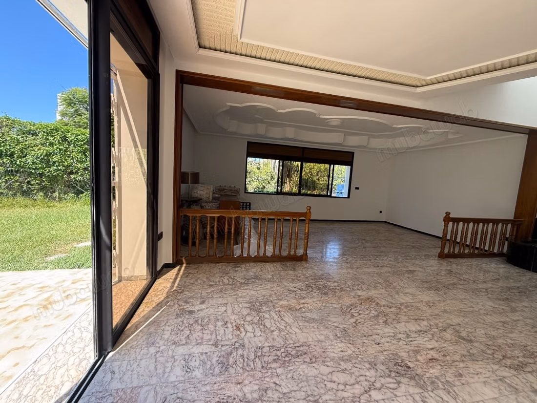 Villa d'exception à louer à Souissi OLM