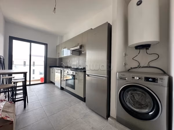 Très bel appartement en location à Agdal. 3 chambres. Bien meublé