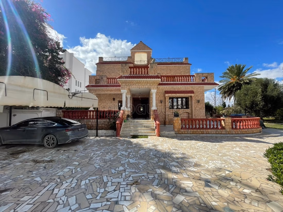 Maison à vendre la Soukra bonne affaire