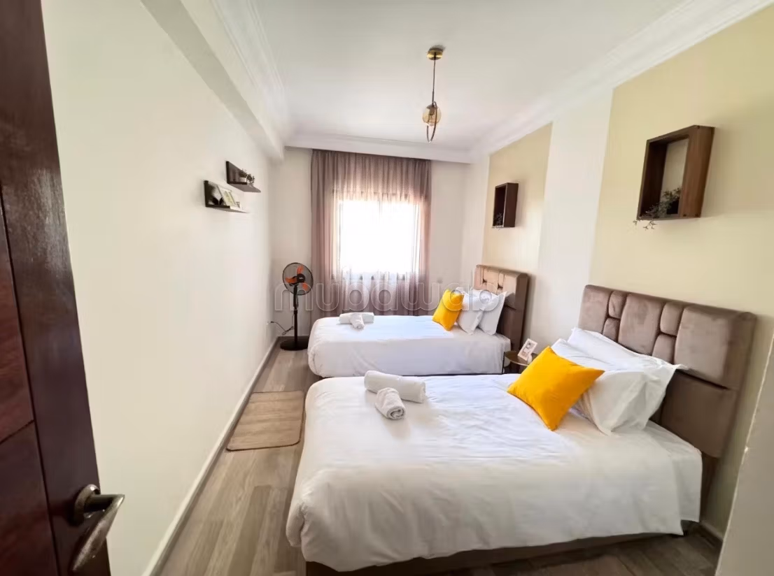Flat for rent in Mers Sultan. Dimension 120 m². Ample storage space