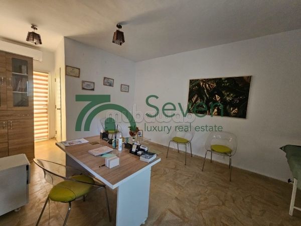 Un bureau H1 à la Soukra