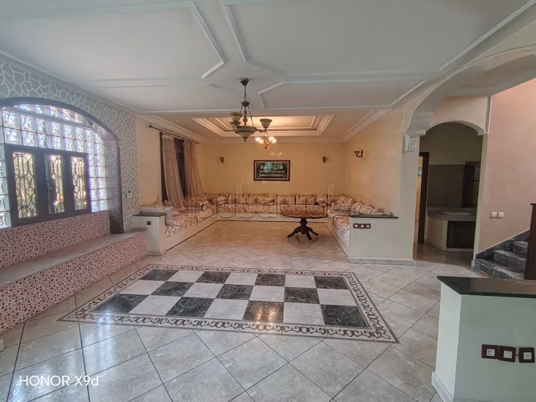 Villa en venta ain sebaa 320/M 3 nivel