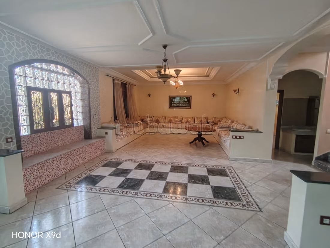 Villa en venta ain sebaa 320/M 3 nivel