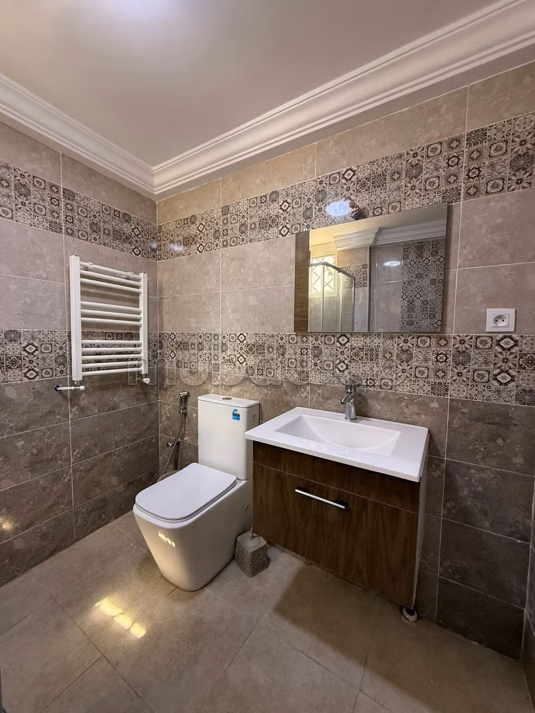 Appartement en location à Sidi Bousaid. Surface de 70 m². Grande terrasse