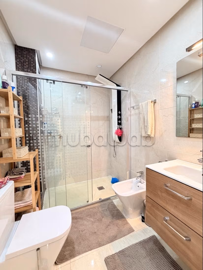 Sale of a lovely apartment in Centre 
3 big bedrooms