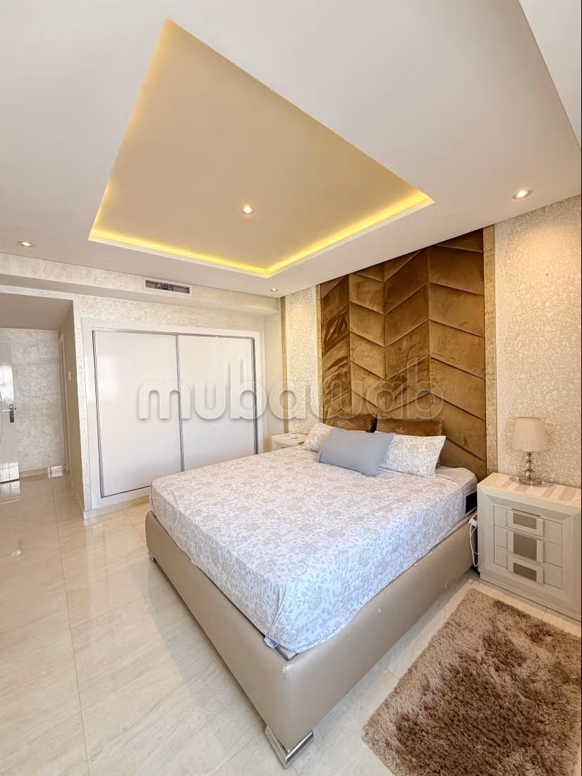Sale of a lovely apartment in Centre 
3 big bedrooms