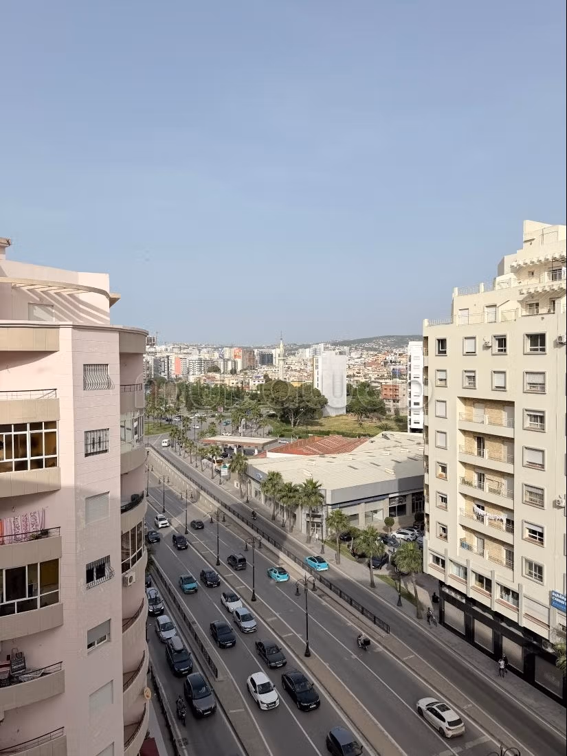 Sale of a lovely apartment in Centre 
3 big bedrooms